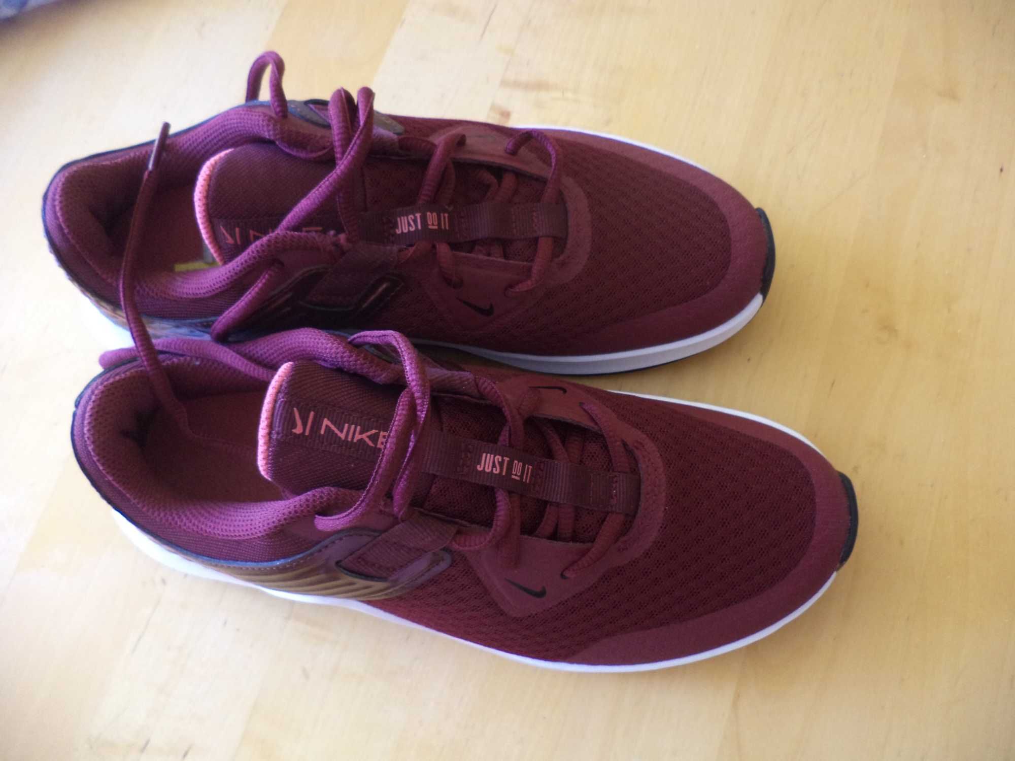 Nike Mc treiner damskie 39 Nowe