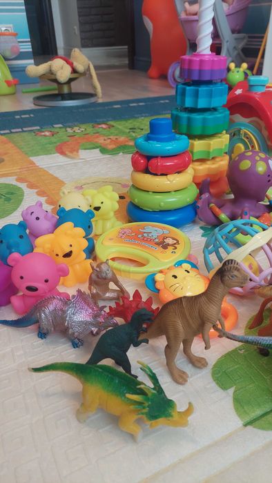 Великий набір іграшок