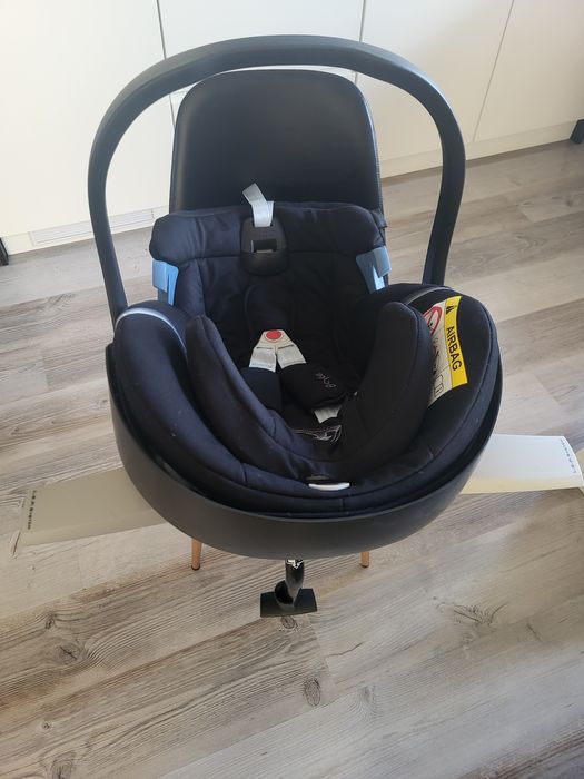 Cybex Aton 5 z bazą ISOFIX + adaptery – stan bardzo dobry