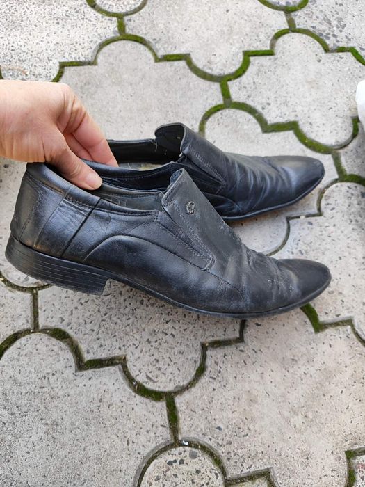 Віддам чоловічі шкіряні черевики. 43 розмір