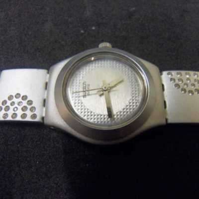 Relógio swatch feminino