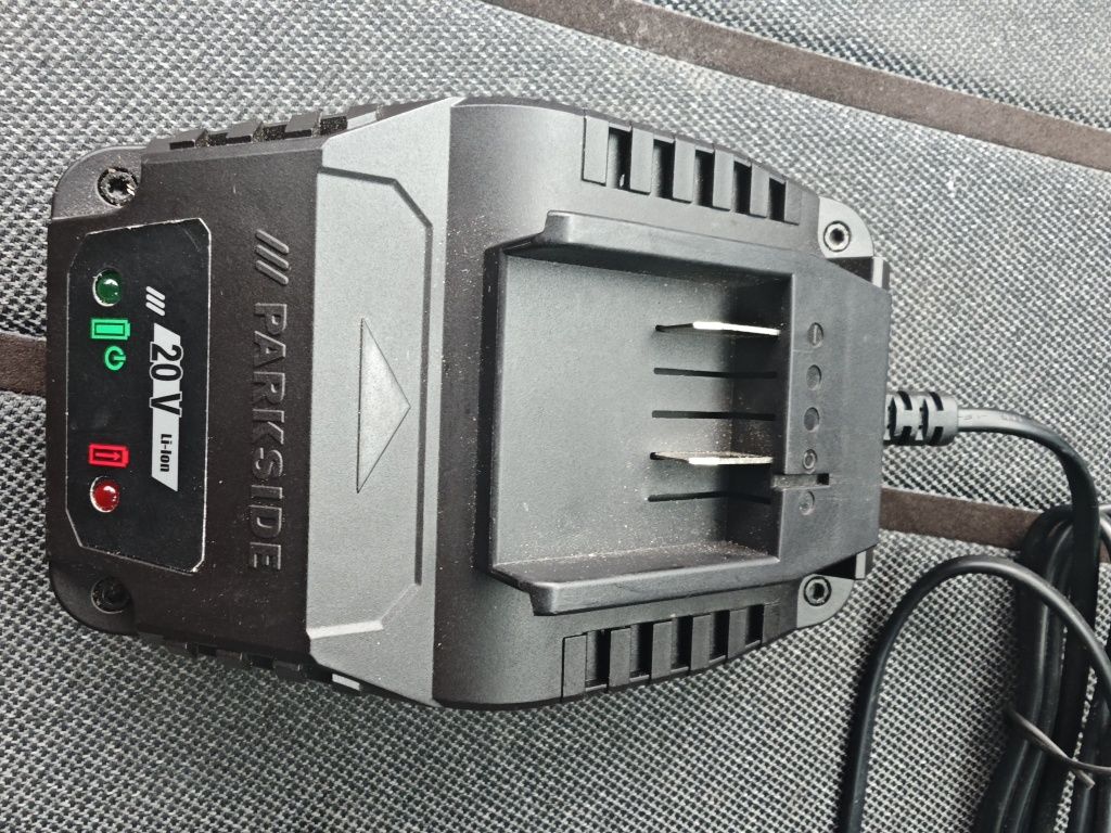 Ładowarka parkside 20v