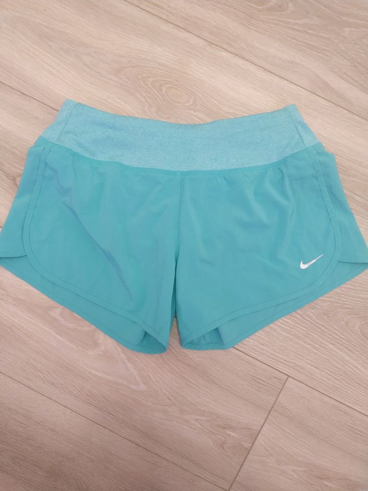 Шорты dri fit  р.S лёгкие Nike