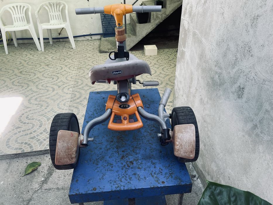 Triciclo Infantil Chicco ZTS - Usado