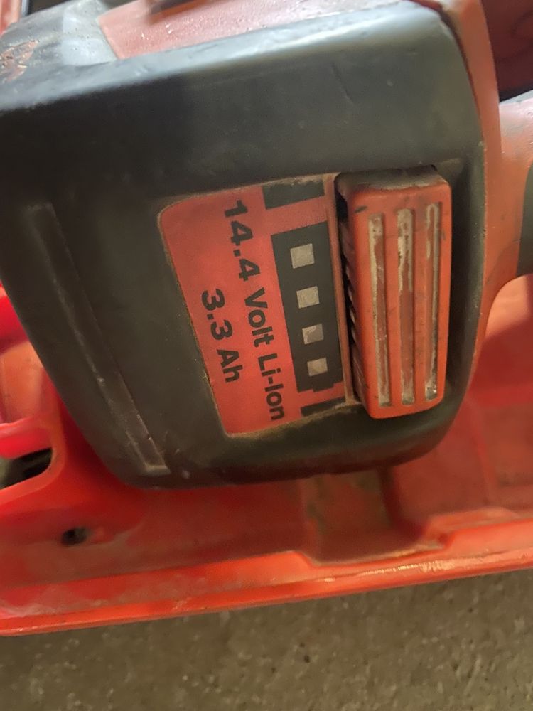 Używany zestaw set hilti SID 14a plus 2 baterie ładowarka