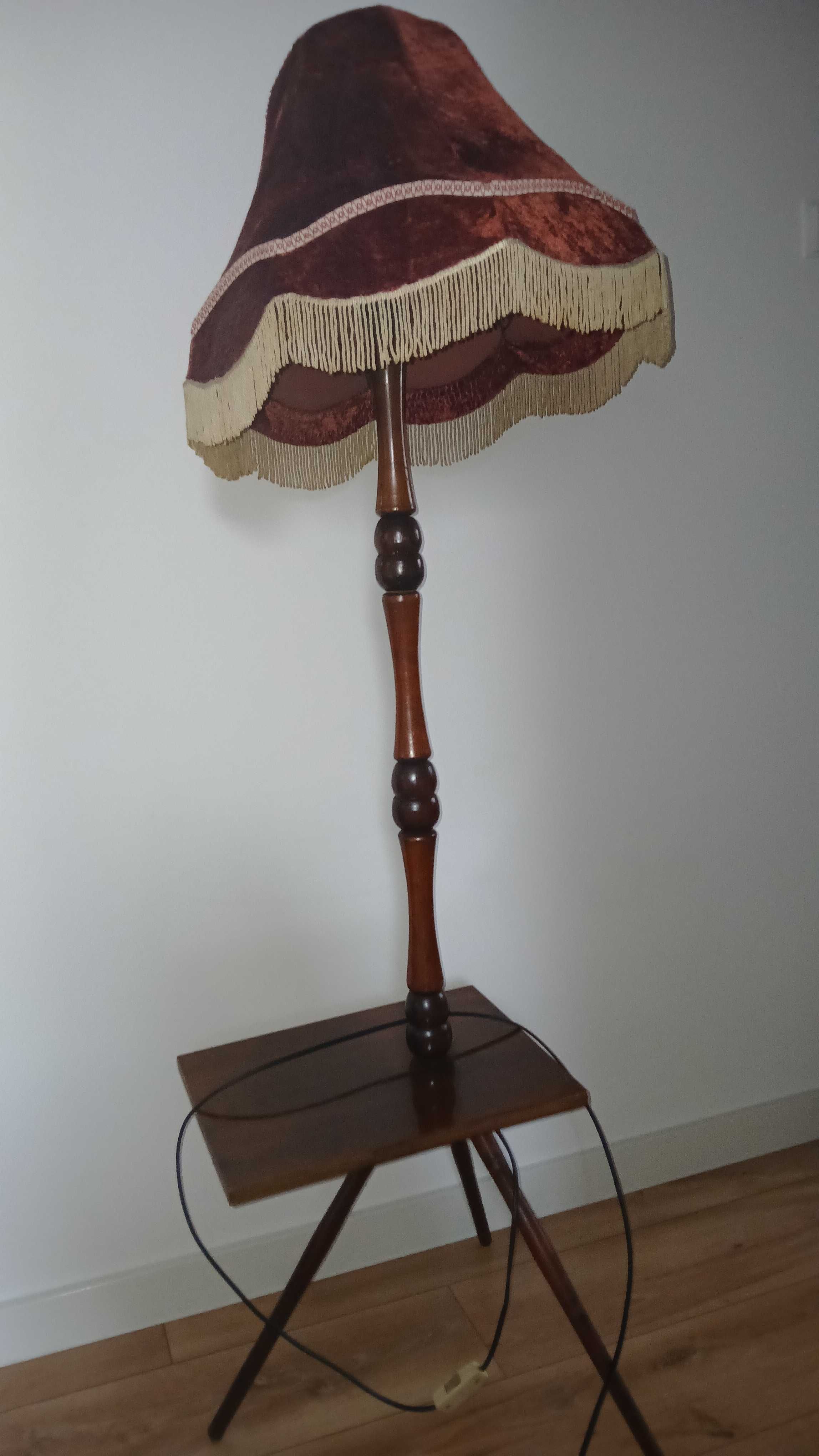 Lampa PRL stojąca