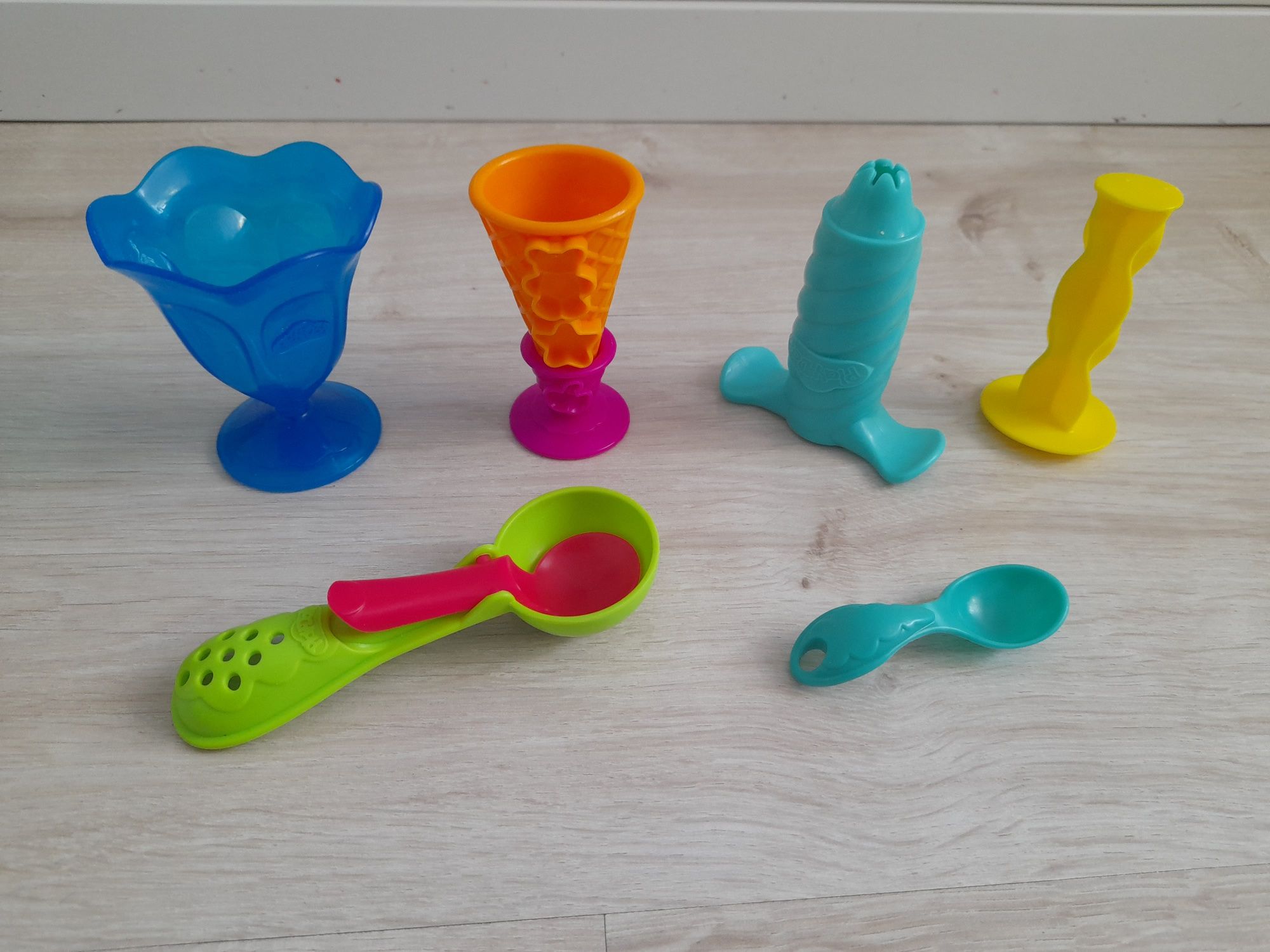 Zestaw Play Doh - lodowa uczta lody