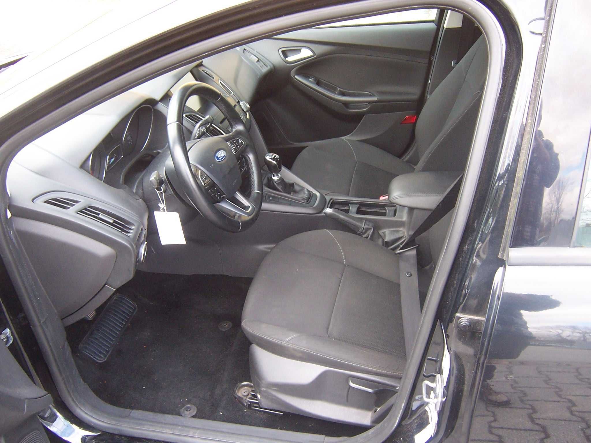 OKAZJA Ford Focus 1.0 ecoboost 125kM 2015 rok NOWY SILNIK