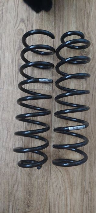 Пружини для машини оригінал,купувалися закордоном