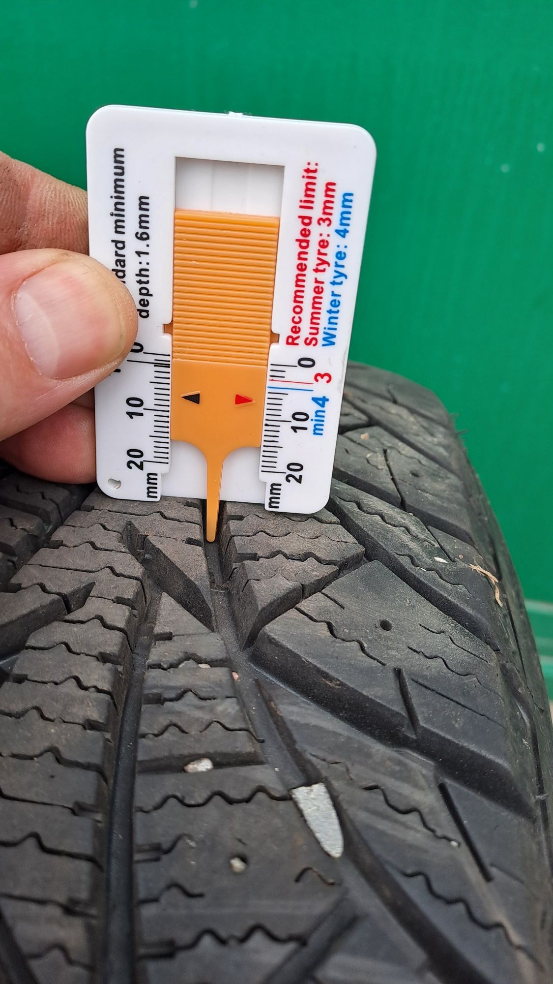 Шини зимові 175 70 R14