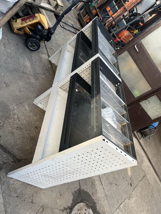 zabudowa busa Renault Trafic L1H1 190x100x40