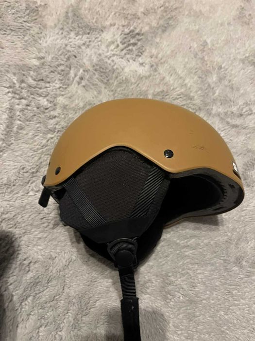 Kask Salomon na narty/snb