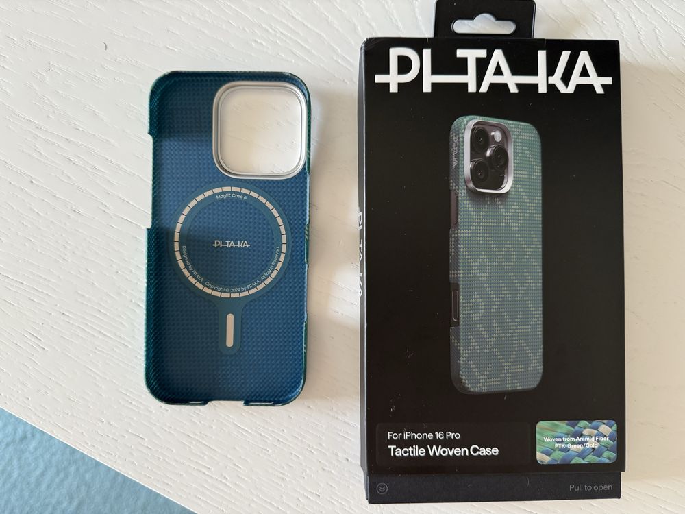 Pitaka tactile woven iphone 16 pro