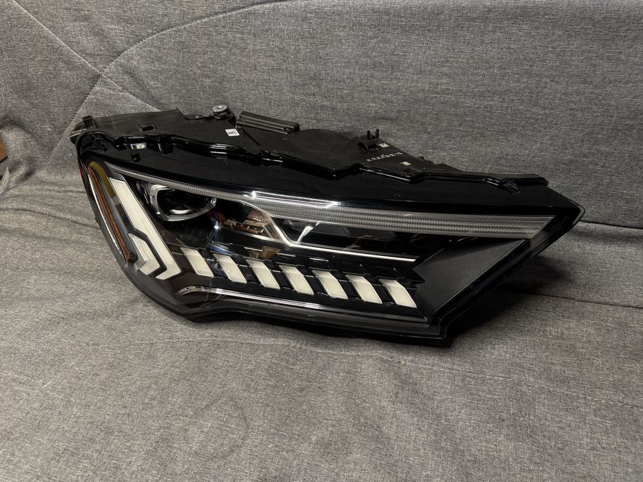 Фара Audi q7 Matrix , Laser правая usa