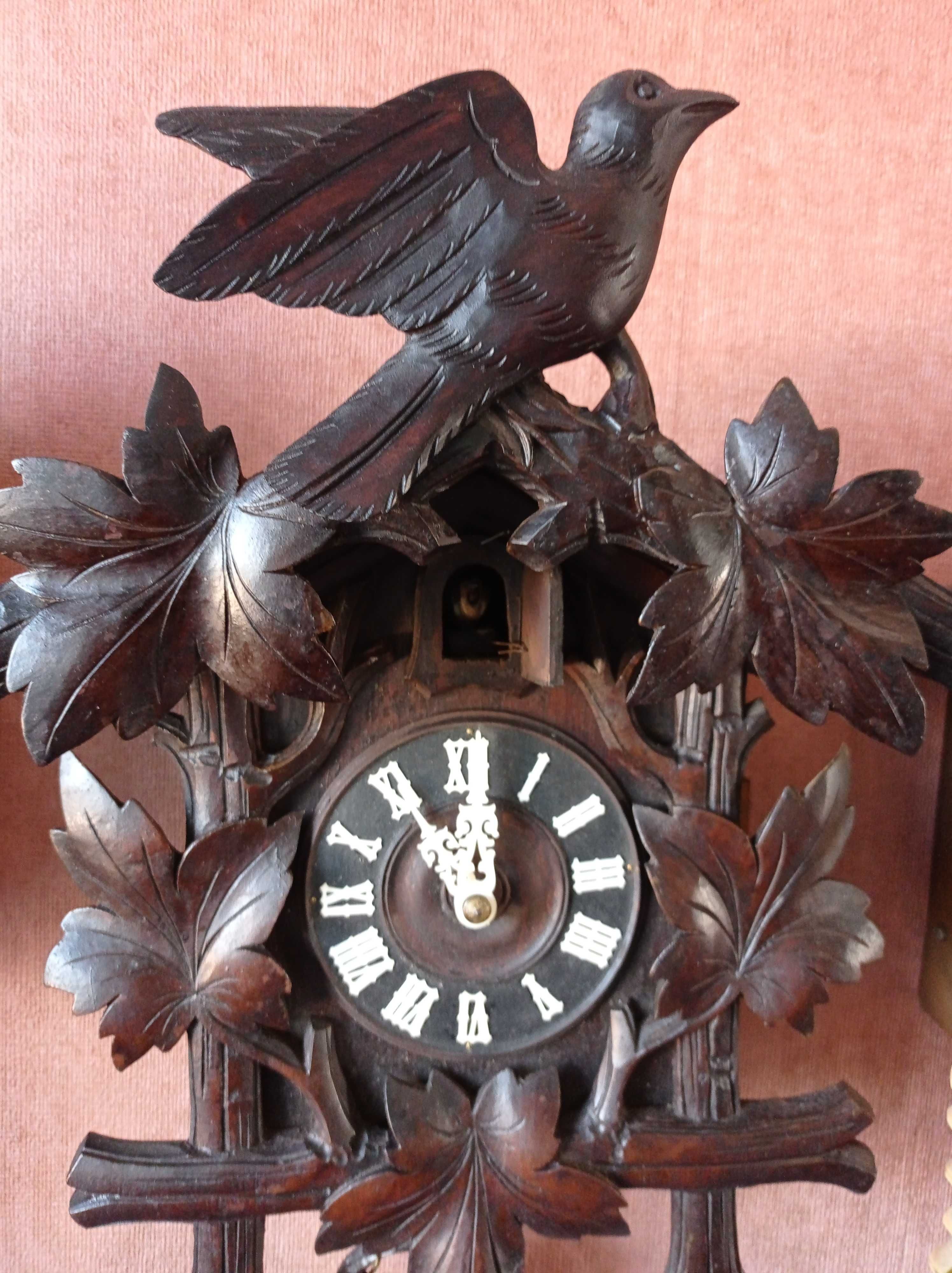 Stary zegar z kukułką-piękny klasyk