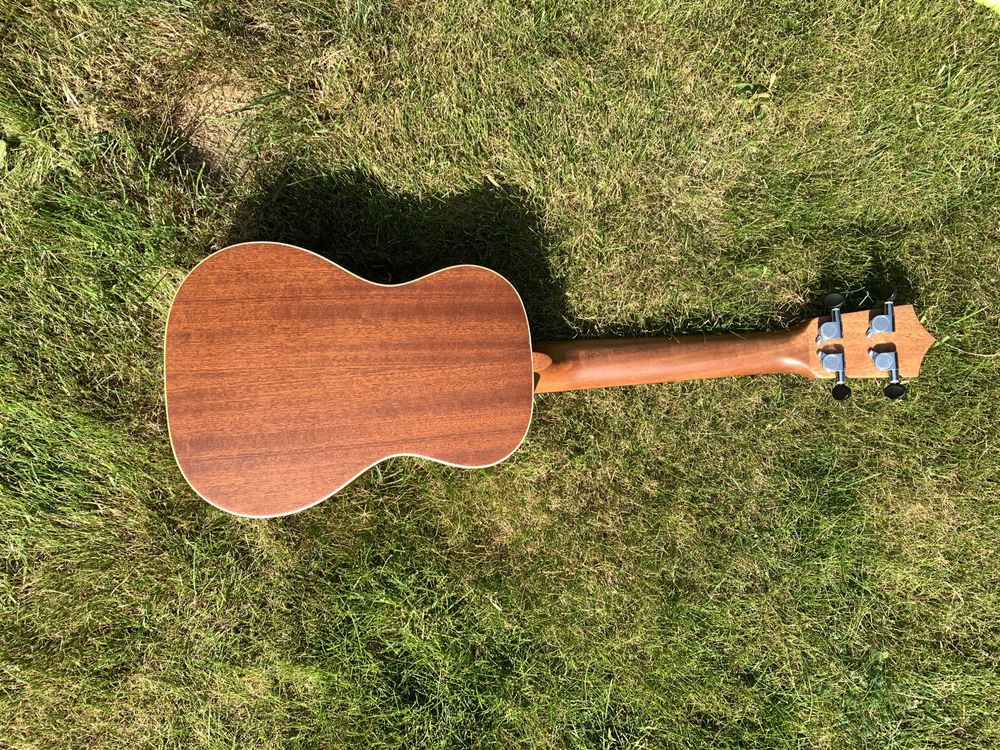 UKU 701C NT ukulele koncertowe