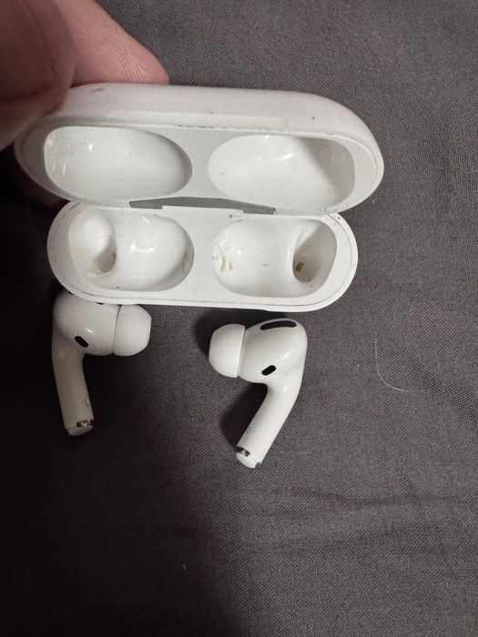 Навушники Apple AirPods Pro with MagSafe Charging Case (MLWK3) 2021