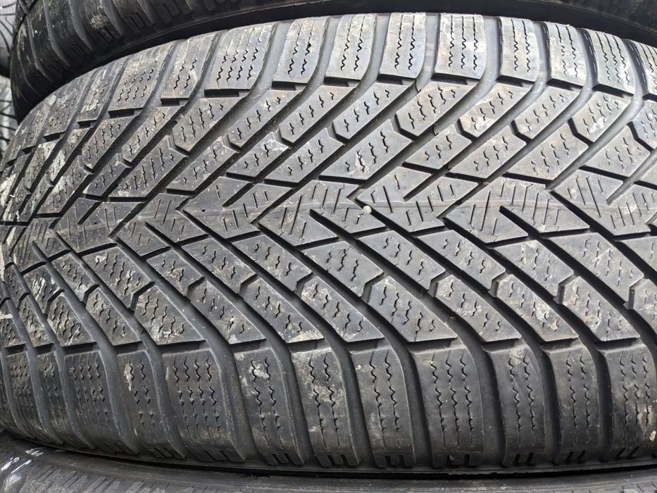 235/60R18 Pirelli 2022рік комплект