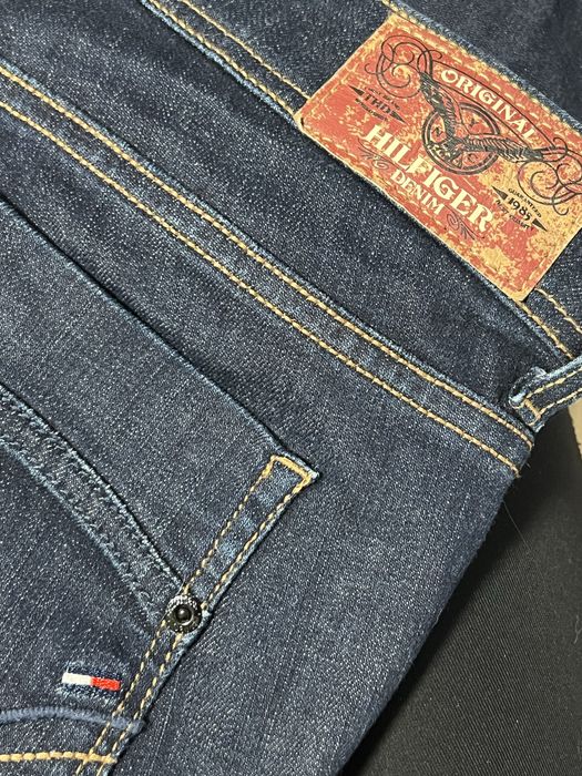 Вінтажні жіночі джинси кльош Hilfiger Denim