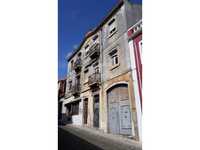 Vende-se terreno em Lisboa com prédio, armazém e logradou...