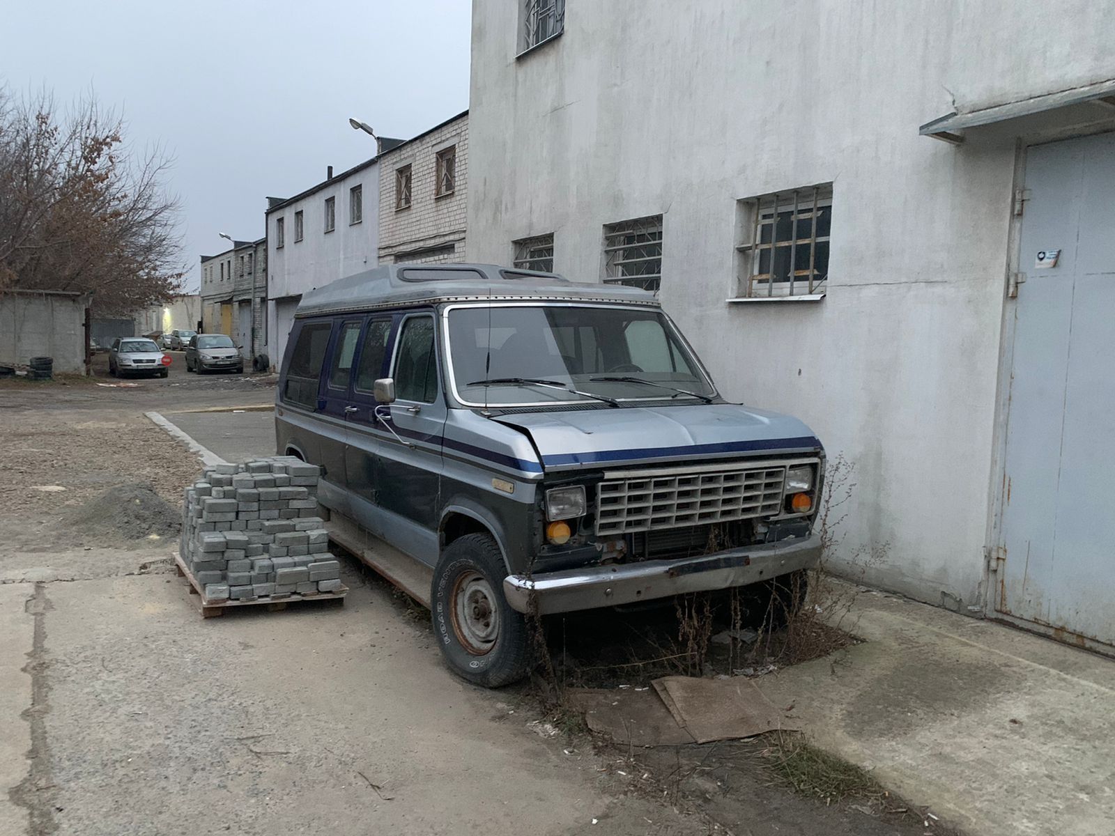 Продам Ford Econoline.