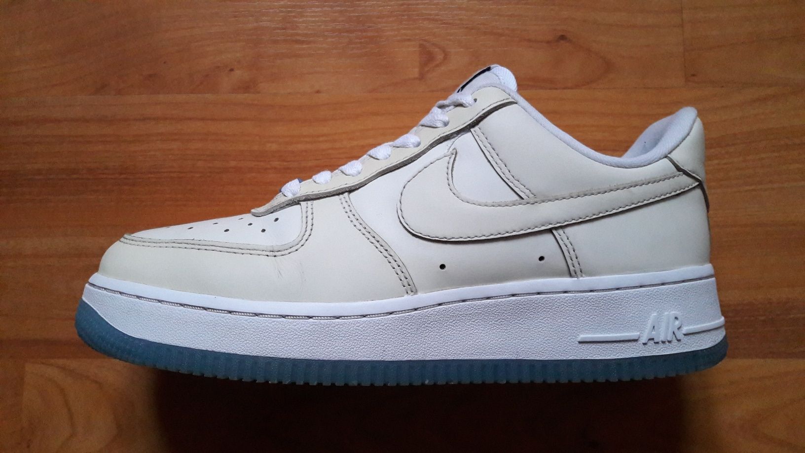 Nike Air Force 1 LX UV Reactive 24,5 см кроссовки