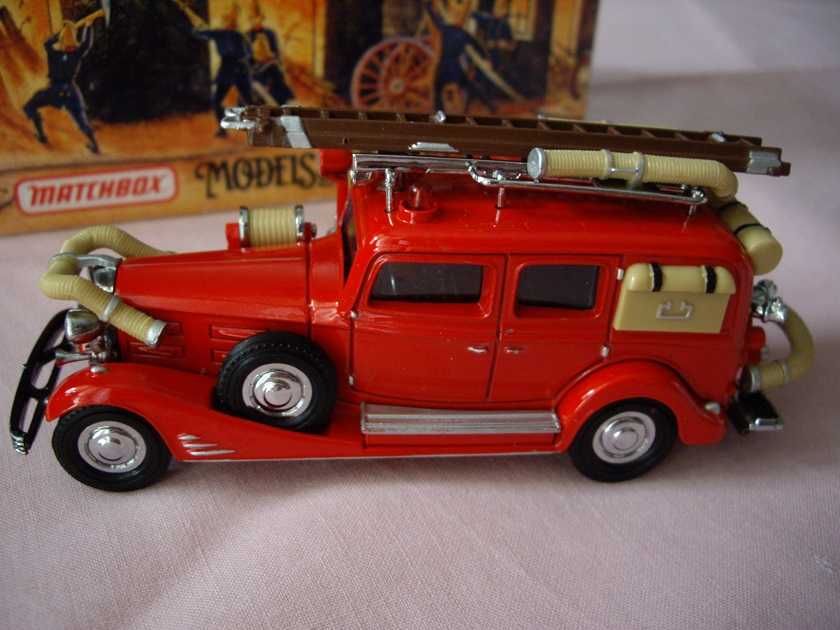 Matchbox Model Of Yesteryear Cadillac Fire Wagon