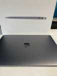 MacBook Air 13” Retina (2020) – Intel Core i5 / 8GB RAM / 256GB SSD