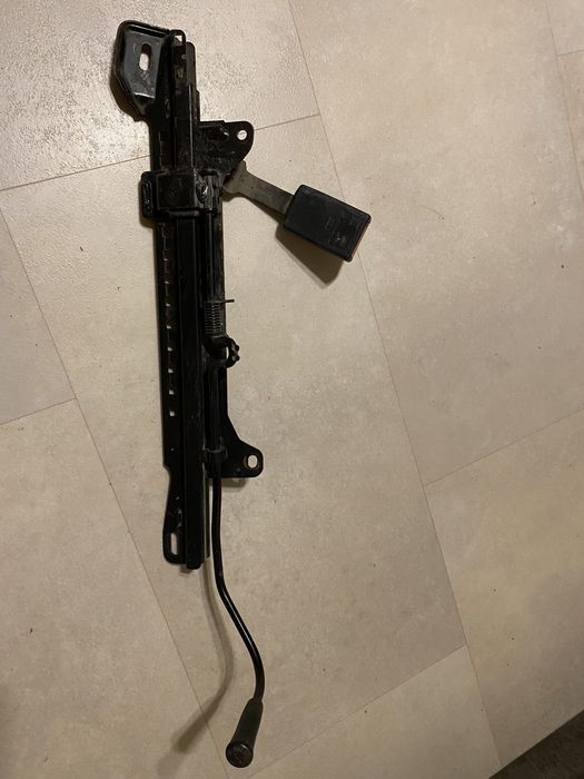 Рейлінг пасажирськоі сідушки опель кадет