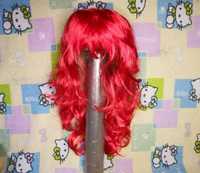 Парик маскарадный Красный с челкой волнистые волосы длина до 60см