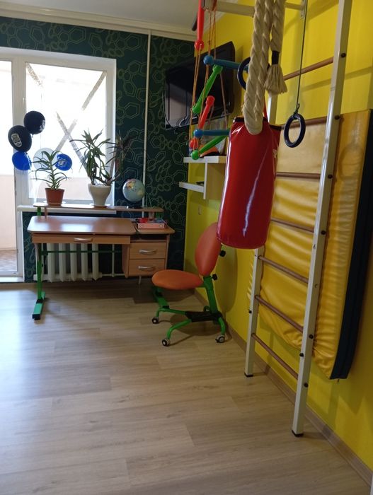 Сдам 3 х ком квартиру Ильфа и Петрова