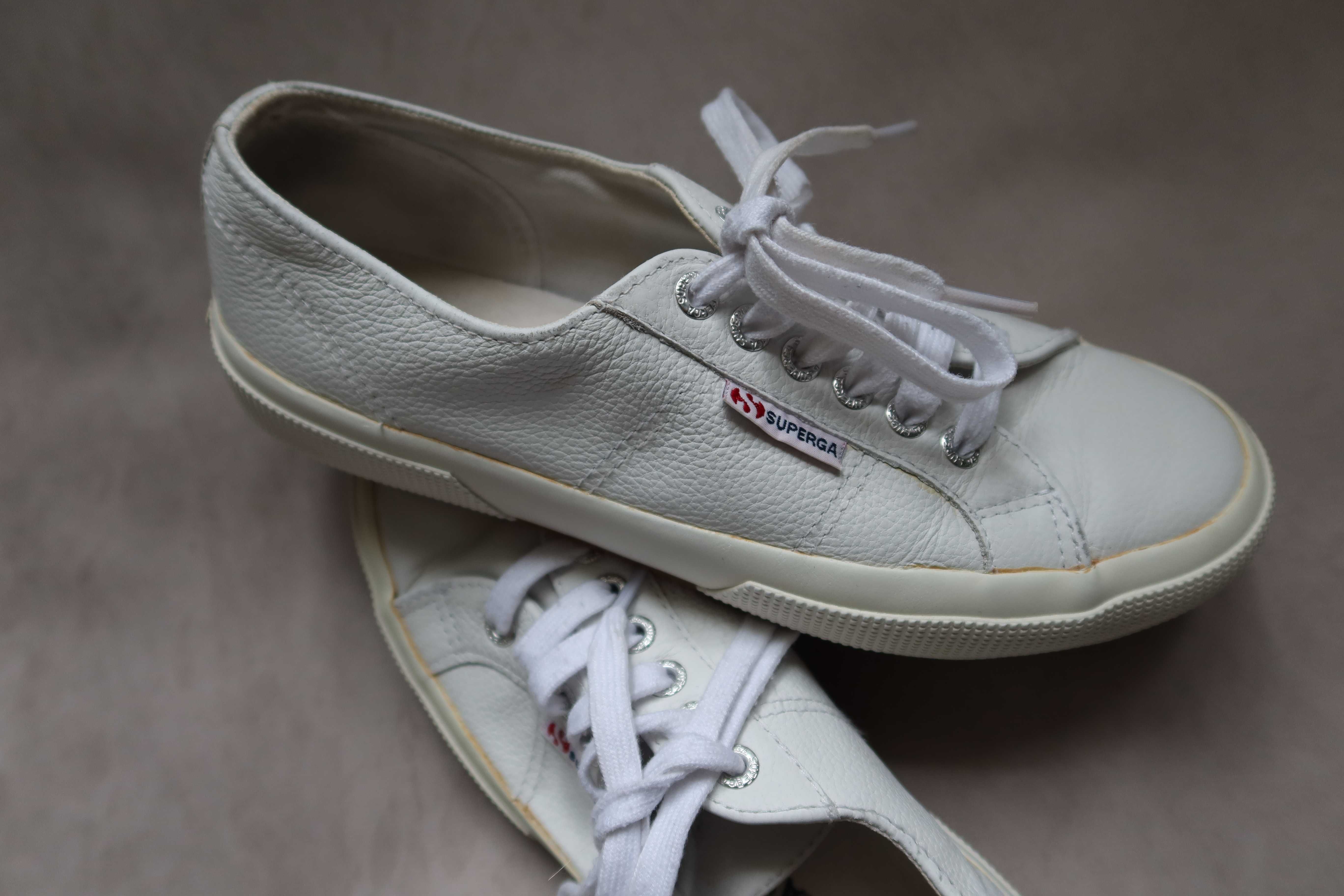 Trampki skórzane SUPERGA 39 białe jak nowe ze skóry