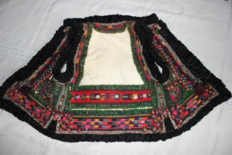 Старовинний Верховинський кептар.