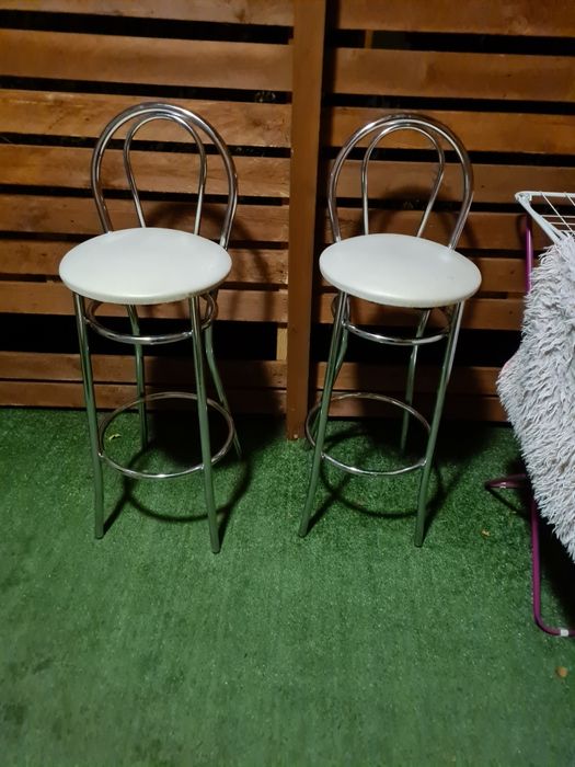 Krzesła hokery kuchenne