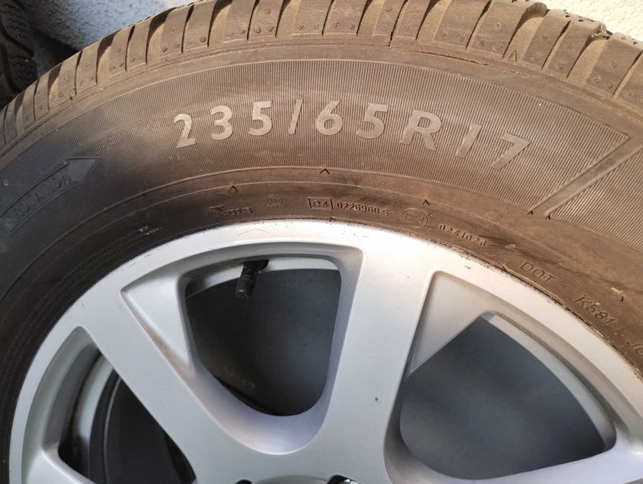 Koła z oponami zimowymi 235/65/R17 do Audi Q5