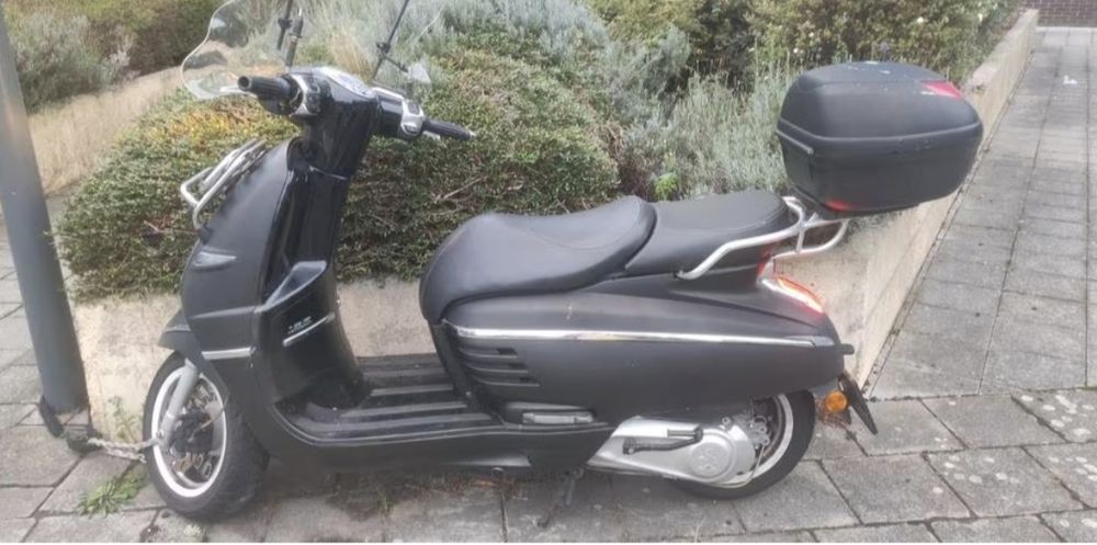 Peugeot Django 125/50 AM Vespa Mały przebieg!