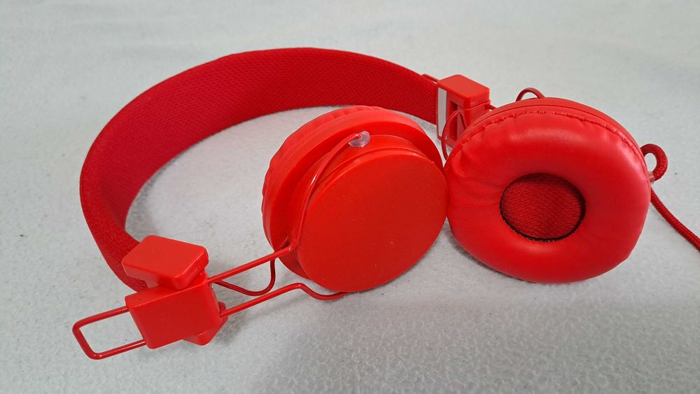 Auscultadores. Novos.