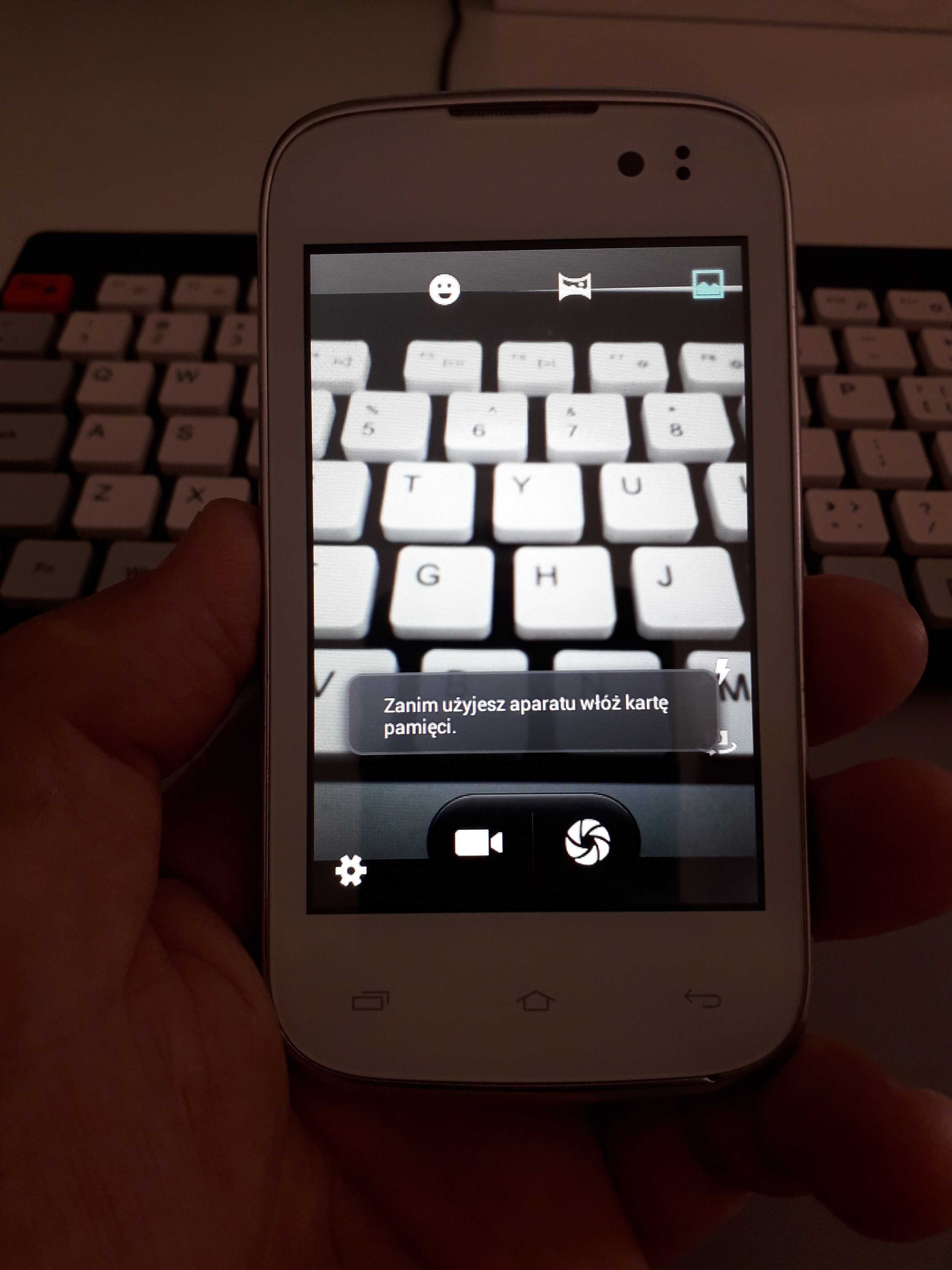 Telefon smartfon Polaroid  Qwartz PRO3523   3,5 cala