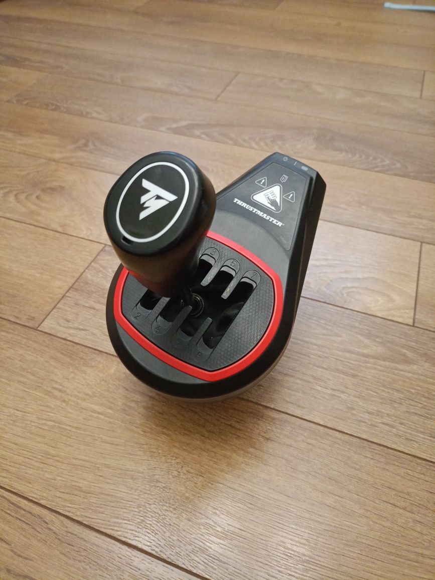 thrustmaster TH8S