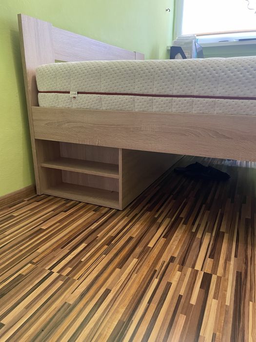 Sprzedam tózko z materacem 140x200 cm