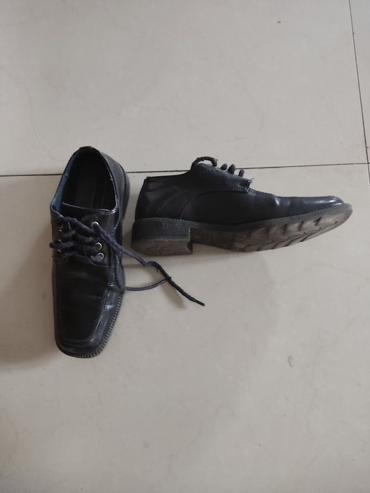 Buty dla chłopca rozmiar 34
