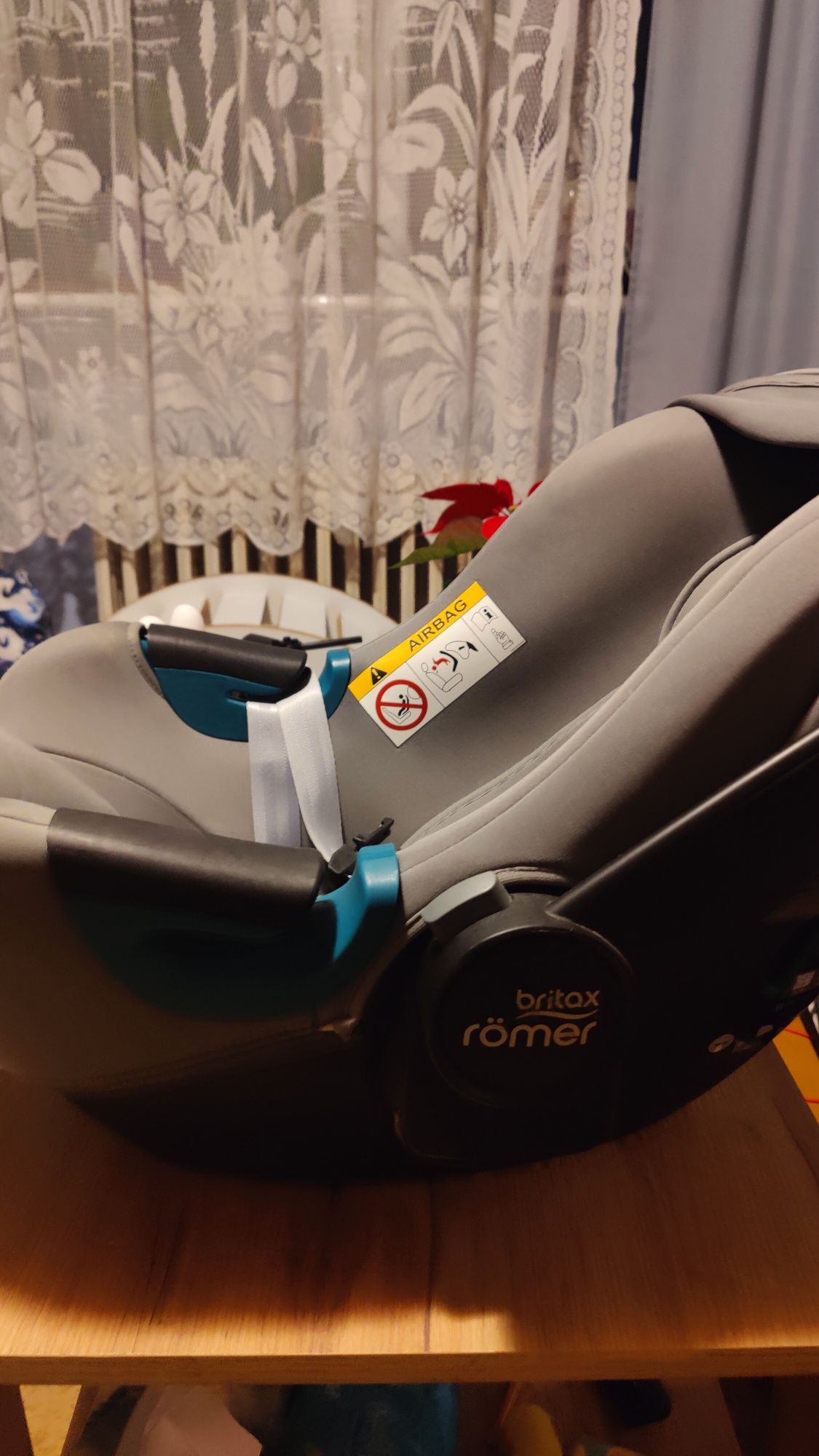 Fotelik samochodowy Britax Baby safe 3 i-size