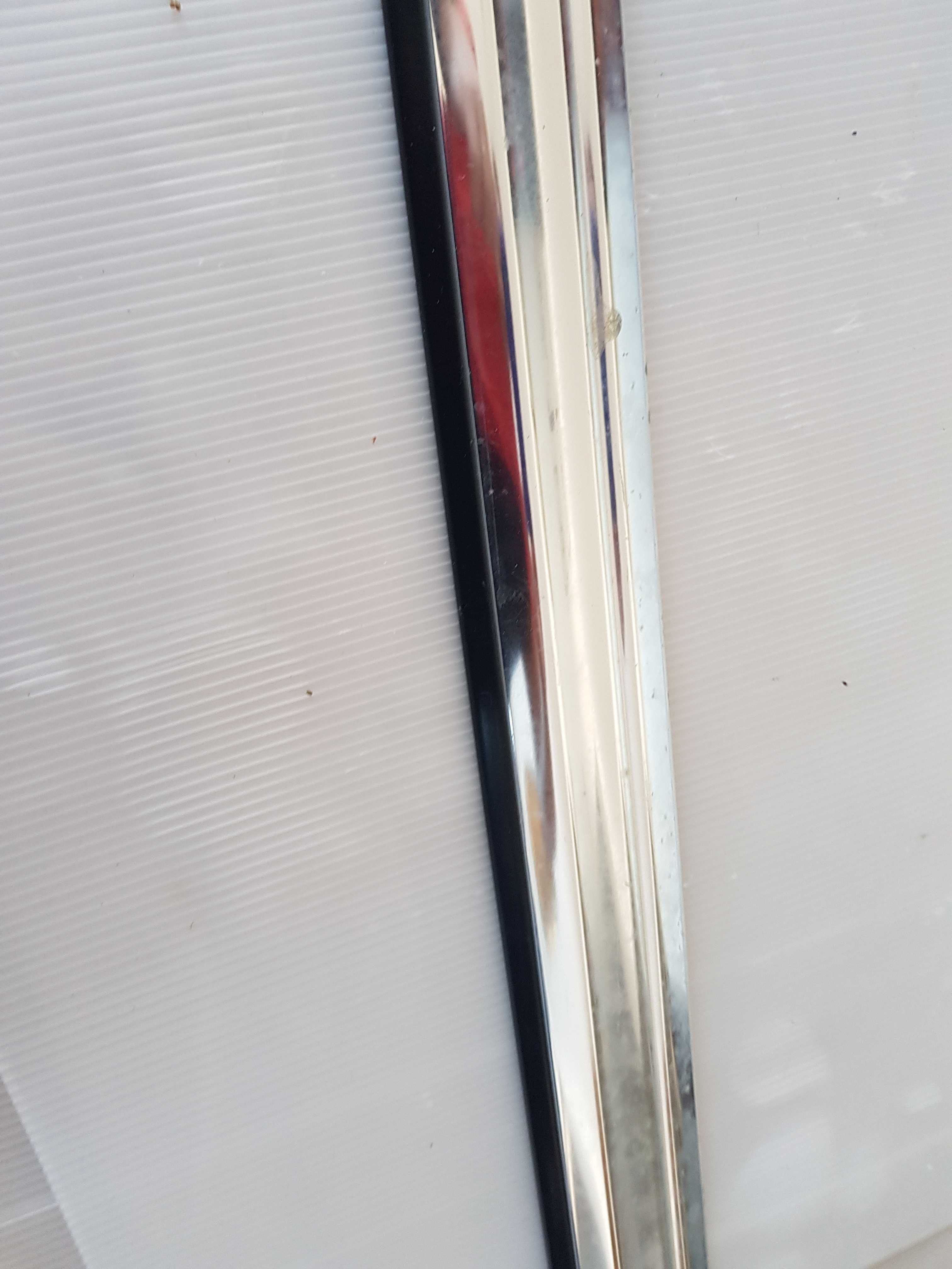 Listwa górna chromowa drzwi lewa mercedes W123 coupe