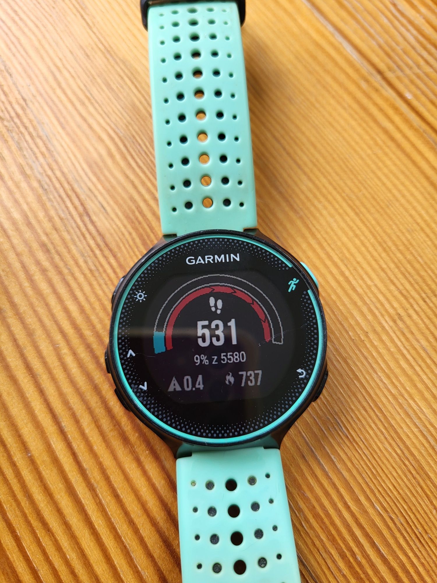 Garmin Forerunner 235