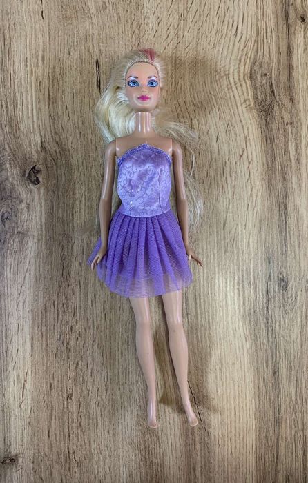 Одежда и аксессуары для кукол Barbie Барби