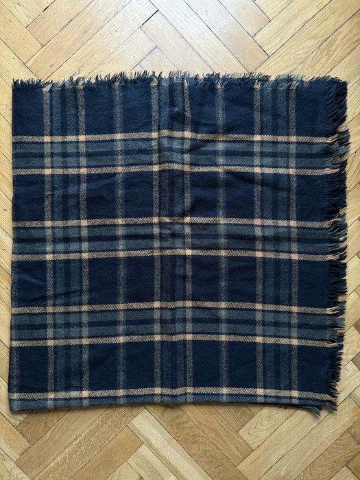 Duży szalik chusta koc Bershka krata czarno-pomarańczowa 140x140 cm