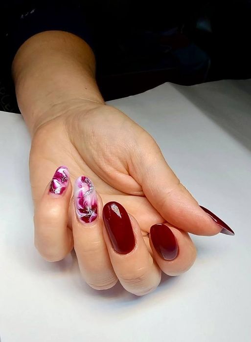 Манікюр 350 грн. м.Дарниця.