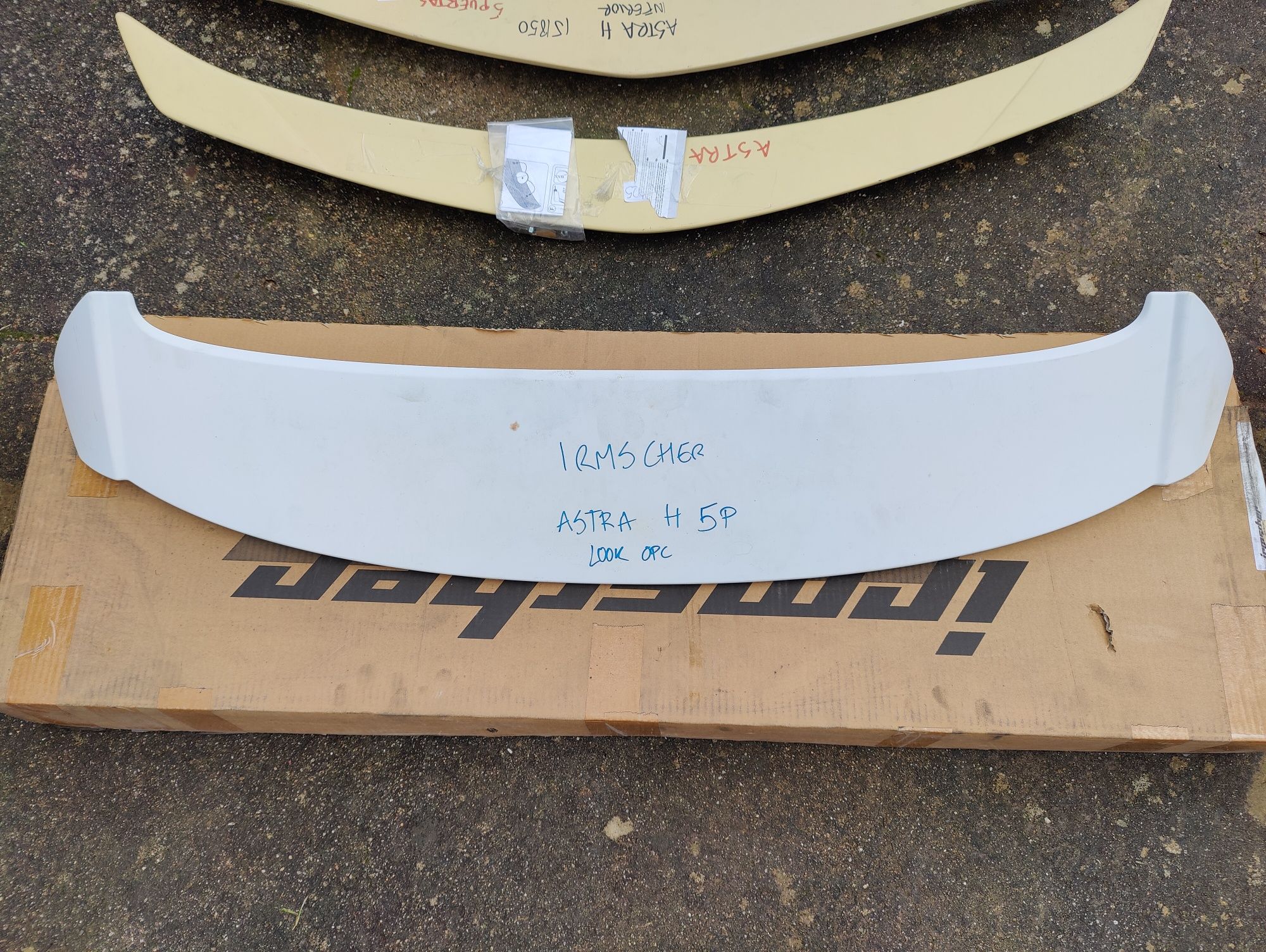 Aileron IRMSCHER Original - Opel Astra H 5 Portas
