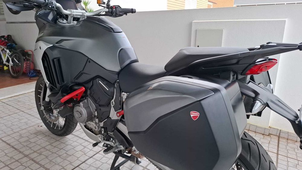 Ducati Multistrada V4 S Full