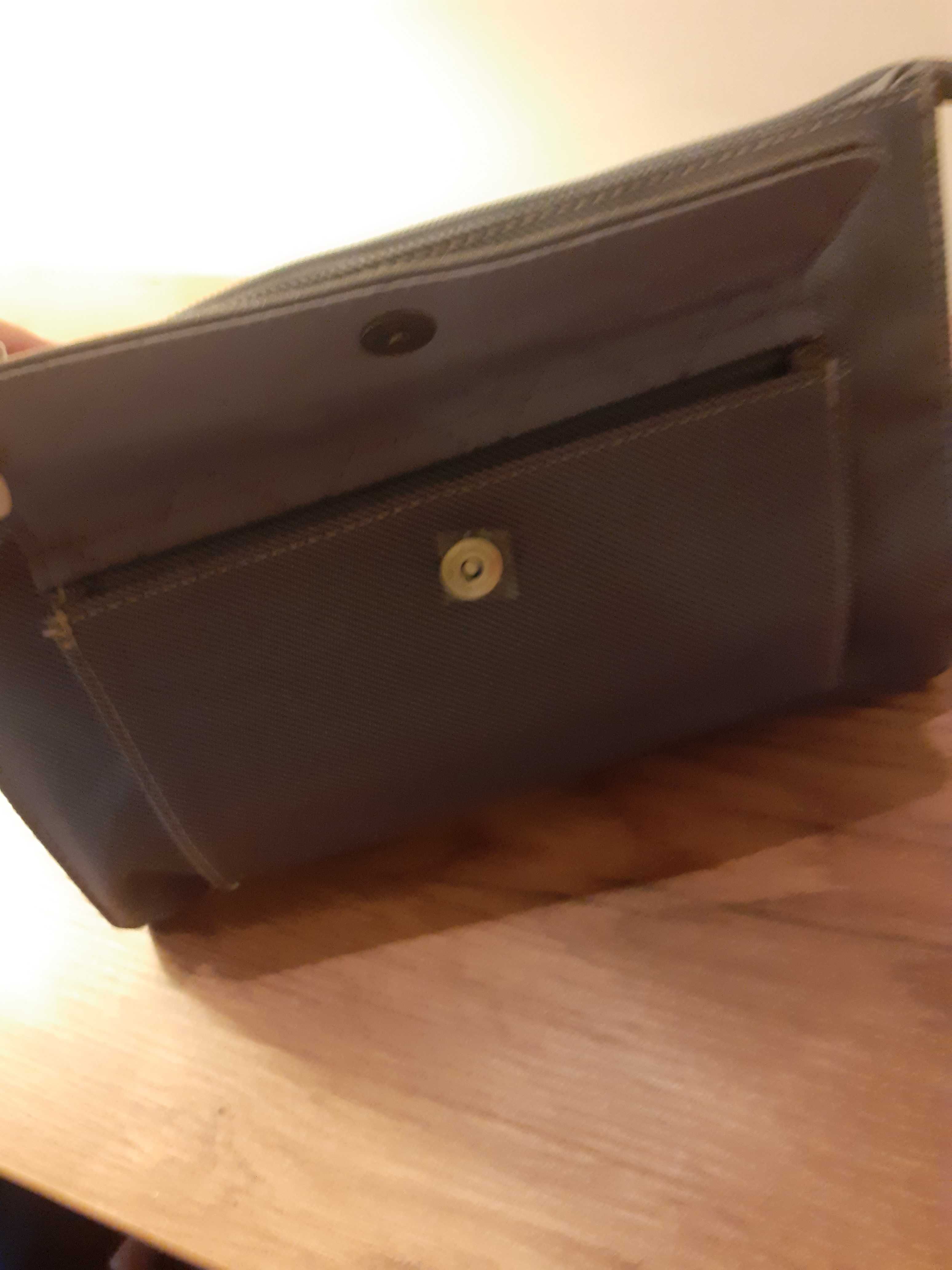 Bulgari kosmetyczka samolotowa